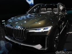 SUV dengan Grille Super Besar BMW