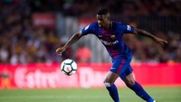 Bek kanan Barcelona, Nelson Semedo, dibayar 75 ribu pound per pekan atau sekitar Rp 1,4 M. Sayangnya Semedo kerap tampil kurang konsisten dan kalah bersaing dengan Sergi Roberto. (Alex Caparros/Getty Images)