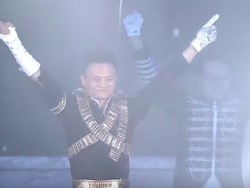 Kocak, Tingkah Orang Terkaya Asia Jadi Michael Jackson