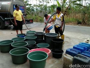 Kekeringan 7 Desa di Jombang, 4.162 Jiwa Kesulitan Air Bersih Kekeringan 7 Desa di Jombang, 4.162 Jiwa Kesulitan Air Bersih