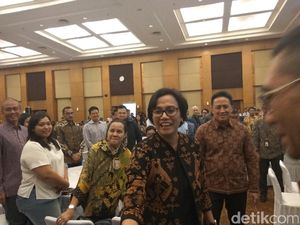 Sri Mulyani Buka-Bukaan Soal Pajak Tapi Tak Dihadiri Tere Liye