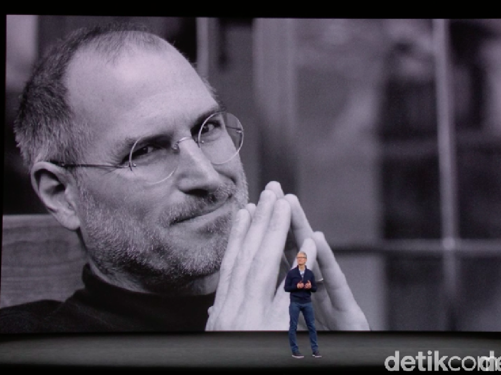 Steve Jobs Apple Diberi Gelar Pahlawan Bareng Thomas Alva Edison