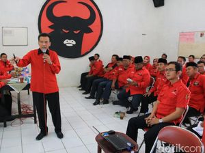 Musthofa Janji Bertahan di PDIP bila Tak Dipilih Megawati Jadi Cagub Musthofa Janji Bertahan di PDIP bila Tak Dipilih Megawati Jadi Cagub