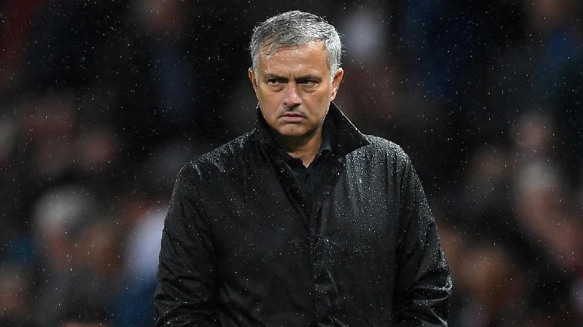 Jose Mourinho menilai MU tampil solid saat mengalahkan Basel (Foto: Laurence Griffiths/Getty Images)
