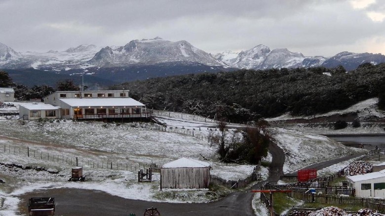 Kota Ushuaia di Argentina (Shafik Meghji/BBC) Kota Ushuaia di Argentina (Shafik Meghji/BBC)