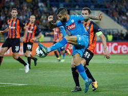 Napoli Tumbang di Markas Shakhtar
