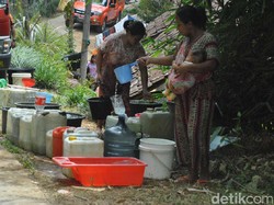 Langganan Kekeringan, Warga Lereng Menoreh Mandi Sehari Sekali