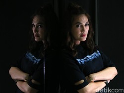 Syuting Devils Whisper di Hollywood, Luna Maya Belajar On Time