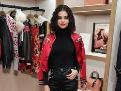 Selena Gomez Rutin Menenggak Minuman Ini Agar Tetap Sehat