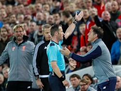 Kisah Pelatih Sevilla yang Dihukum Wasit Saat Ingin Tebus Kesalahan