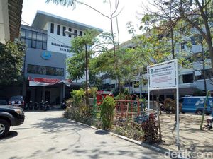 Kantor-kantor Pemerintahan Ini Menempati Komplek Rusunawa Grudo Kantor-kantor Pemerintahan Ini Menempati Komplek Rusunawa Grudo