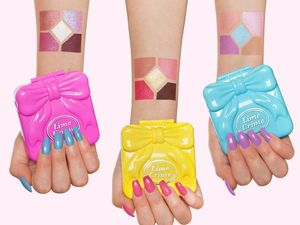 Butuh Eye Shadow untuk Pesta? Ini 7 Opsinya dengan Harga Terjangkau Butuh Eye Shadow untuk Pesta? Ini 7 Opsinya dengan Harga Terjangkau