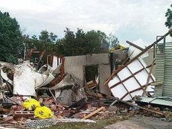 Pasutri Meledakkan Rumah Untuk Klaim Asuransi