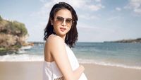 Hamil Besar, Acha Septriasa Tetap Cantik dan Seksi Nih!