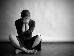 Punya Pengalaman Kelam, Adakah Pengaruh ke Organ Reproduksi?