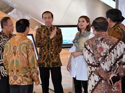 Saat Najwa Dampingi Jokowi Keliling Perpustakaan Tertinggi di Dunia