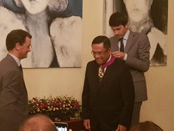 Dari Belgia untuk Mereka yang Dianggap Berjasa