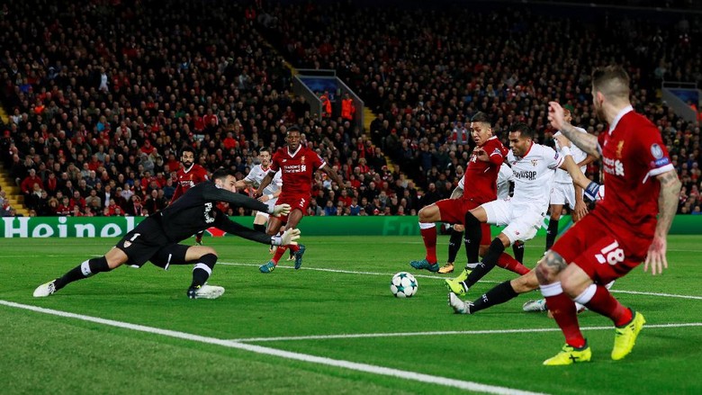 Liverpool Memimpin 2-1 atas Sevilla Liverpool Memimpin 2-1 atas Sevilla