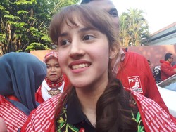 Rupa-rupa Serangan untuk Sang Politikus Muda