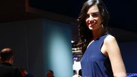 Senyum Manis di Frankfurt Motor Show