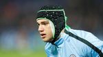 Helm Ederson di Markas Feyenoord