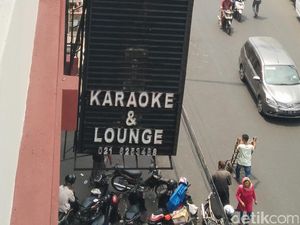 Satpol PP Hanya Segel Karaoke Diamond, Bar Tetap Jalan