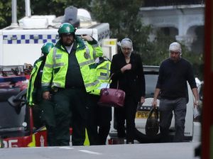 Ledakan di Kereta London, 18 Korban Luka Dilarikan ke Rumah Sakit Ledakan di Kereta London, 18 Korban Luka Dilarikan ke Rumah Sakit