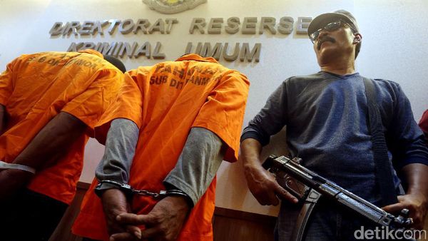 Polisi Ungkap Pelaku dan Barbuk Pembunuhan Pasutri di Benhil