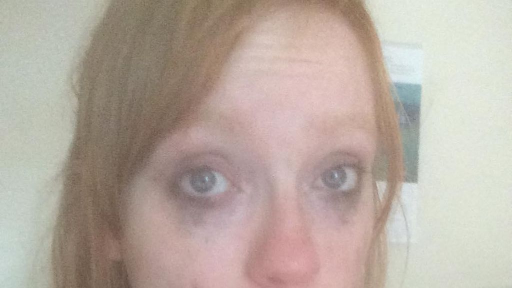 Wanita Ini Dokumentasikan Gejolak Emosinya Setiap Jelang Haid Wanita Ini Dokumentasikan Gejolak Emosinya Setiap Jelang Haid