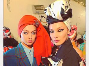 Ketika Gigi & Bella Hadid Pakai Turban di New York Fashion Week