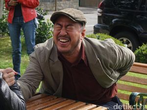 Pandji Pragiwaksono Anggap Percuma Dapat Ijazah kalau Tidak Ada Ilmunya