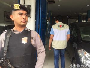 Kasus Suap Bupati Batubara, KPK Geledah Diler Mobil di Medan
