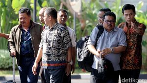 Ketua DPRD Banjarmasin dan Dirut PDAM Tiba di KPK Usai Kena OTT