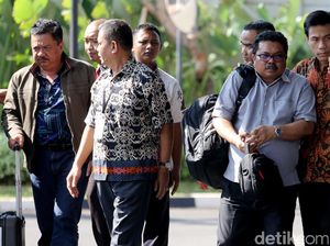 Ketua DPRD Banjarmasin dan Dirut PDAM Tiba di KPK Usai Kena OTT