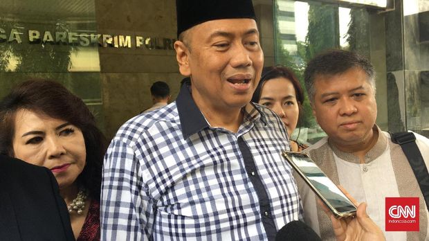 PDIP Sebut Pengacara Rizieq Punya Rekam Jejak Baik
