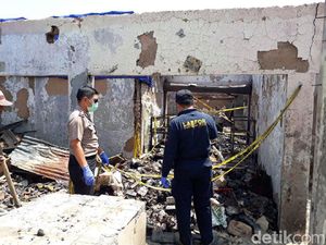Puslabfor Mabes Polri Selidiki Kebakaran Pasar Leles Garut Puslabfor Mabes Polri Selidiki Kebakaran Pasar Leles Garut