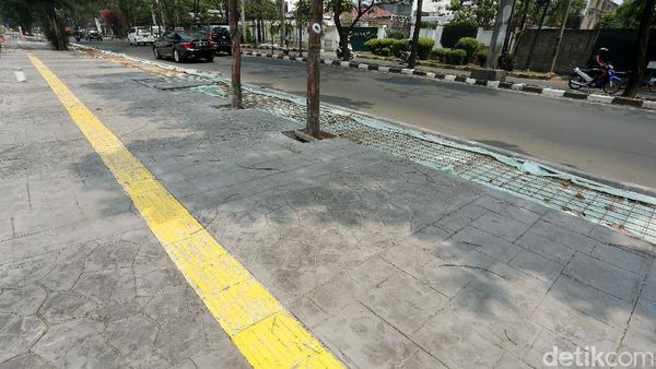 Pedestrian di Kawasan Danau Sunter Dipercantik