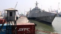 Melihat Dari Dekat Kapal Perang USS Coronado