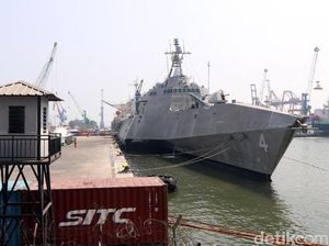 Melihat Dari Dekat Kapal Perang USS Coronado