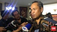 Anggota Komisi III DPR Fraksi Demokrat Benny K. Harman berdebat dengan politikus PDIP saat rapat bersama KPK