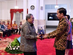 Raih WTP 6 Kali, Pemprov Jabar Terima Penghargaan dari Presiden