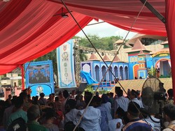 Bagikan Kartu PKH, Jokowi: Pakai untuk Pendidikan dan Gizi Anak