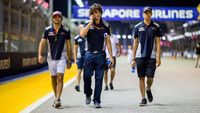 Sean Jalan-Jalan Dulu di Sirkuit Marina Bay