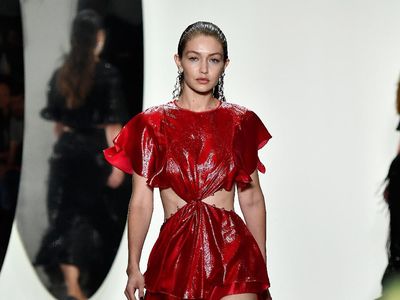 Foto Gigi Hadid dan 9 Artis Dunia yang Hamil di Tengah Pandemi Corona