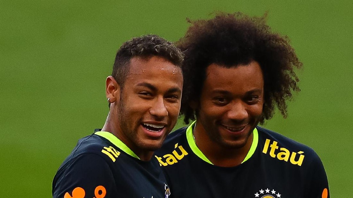 Marcelo (kanan) paling sulit menghentikan Neymar. Foto: Buda Mendes/Getty Images