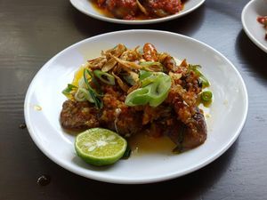 Jengkol Bermartabat yang Enak hingga Melahirkan di Parkiran Burger King