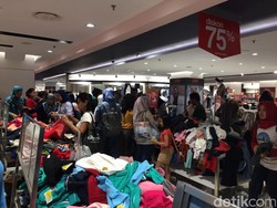 Mau Tutup, Matahari Pasaraya Blok M Diskon Kemeja Jadi Rp 85.000