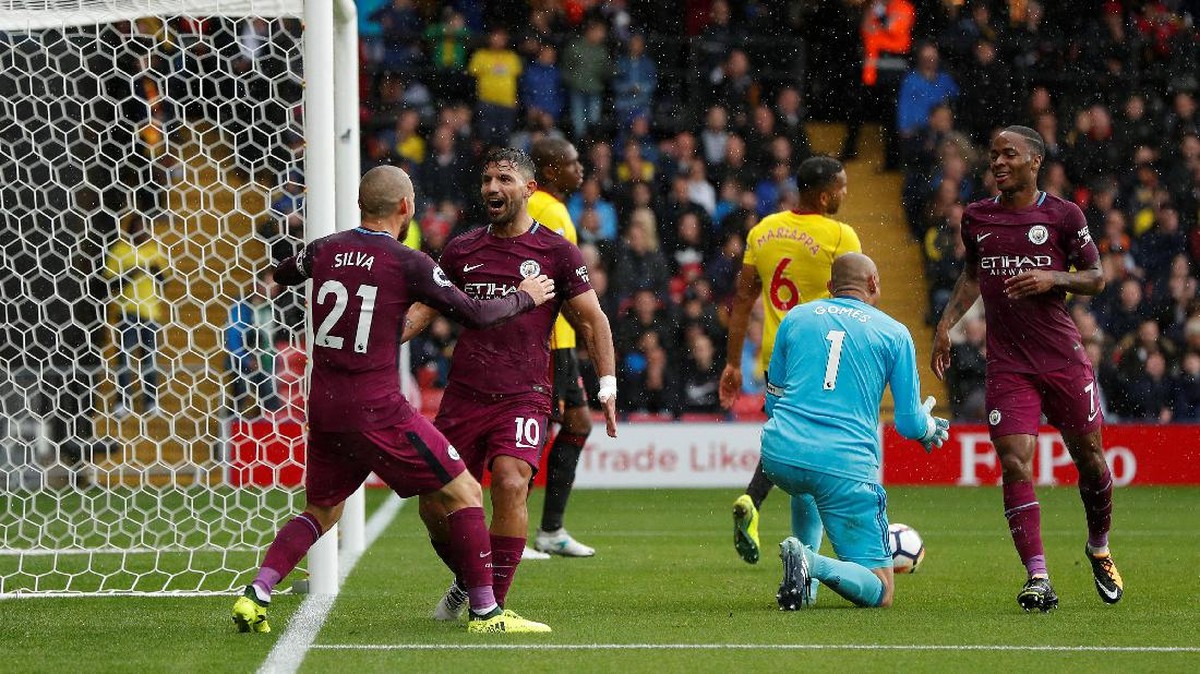 Sergio Aguero mencetak hat-trick untuk membantu Manchester City menang 6-0 atas Watford (Foto: John Sibley/Action Images via Reuters)