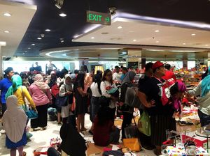 Bakal Ditutup, Matahari Pasaraya Blok M Ramai Antrean