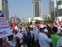 Massa Bela Rohingya 169 Mulai Datangi Kawasan Monas